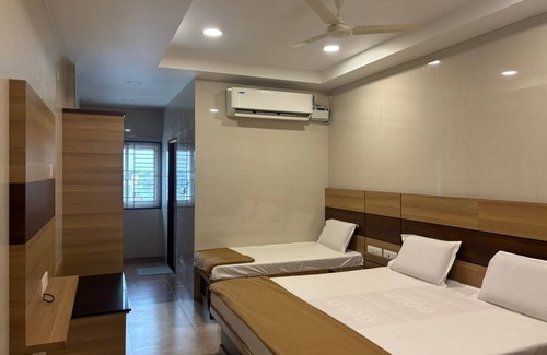 Kanchipuram Hotel | DWC Residency