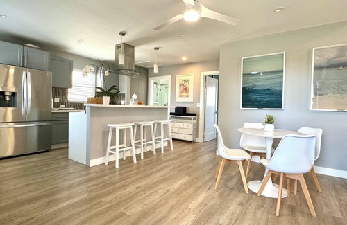 Sunset Park Casa | Dwell Art Gallery Home ~ Boat Series Exclusive