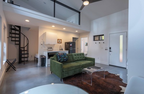 Cookeville Cabina | DWELL477