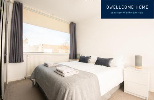 Aberdeen Casa | Dwellcome Home Ltd 5 Double Bedroom 2 and a half Bathroom Aberdeen House, Free Drive Parking, Garden, Fast WIFI, lovely quiet street, Ideal for long term contractor, corporate etc stays - see our site for assurance