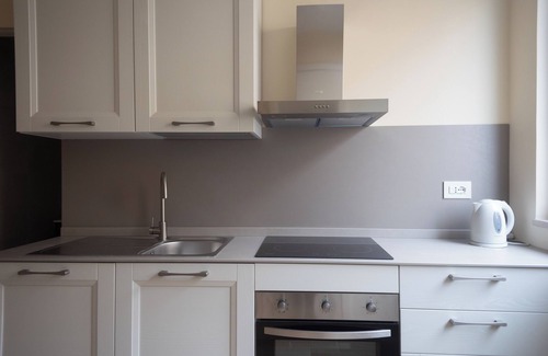 Bitonto Apartamento | Dwelling Amelia 1 Apartment, tastefully finished downtown area for couples and families
