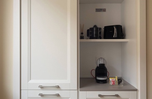 Bitonto Apartamento | Dwelling Amelia 1 Apartment, tastefully finished downtown area for couples and families
