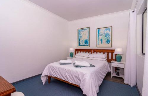 Franskraal Casa | Dyer Island View - by Salted Fynbos Staying