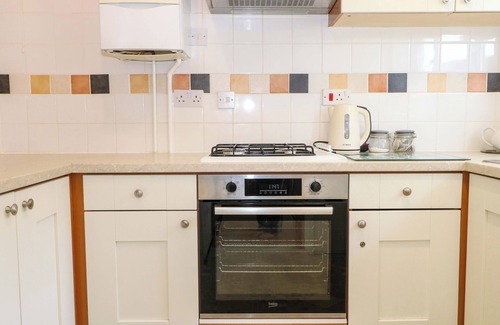 Burmarsh Cabaña | DYMCHURCH BUNGALOW, pet friendly, with a garden in Dymchurch