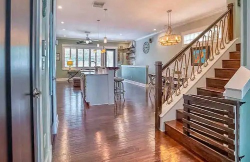 Historic District Casa | Dynamic Downtown Historic Area Beauty