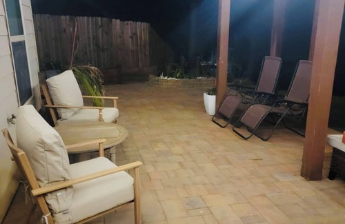 Snellville Apartamento | Dynasty: Complete comfort and quiet space for relaxation. Gym & outdoor space.