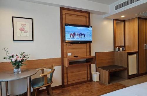 Nana Hotel | Dynasty Inn