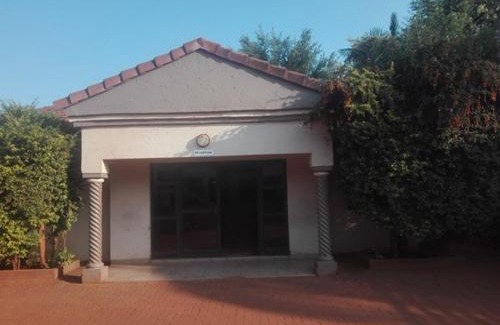 Thohoyandou Cama Y Desayuno | DZUVHA VILLAGE INN