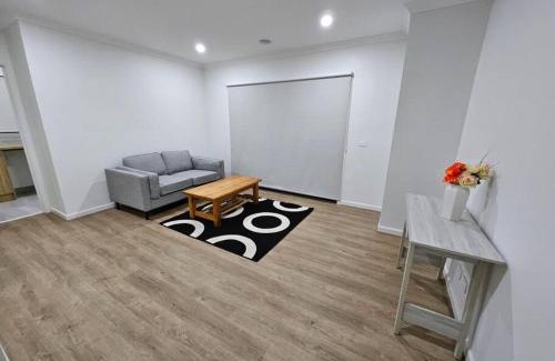 Tarneit Casa | E 4 Room Retreat Family Friendly