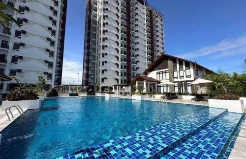 Basak Apartamento | E&D Royal OceanCrest Mactan - 1BR Full Suite with Balcony and Rooftop with panoramic view near Airport