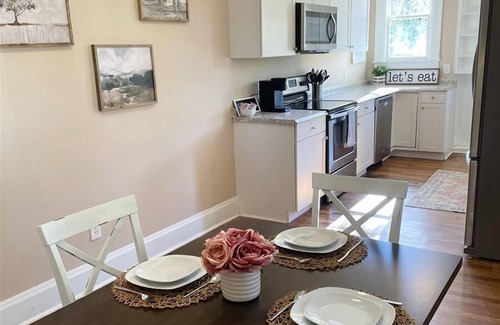 Anderson Casa | E Reed St., 117 B | 2 Bed, 1 Bath