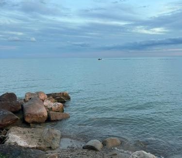 Amherstburg Casa | E&S Lake House Retreate&S Lake House Retreat