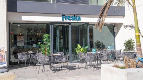 Gibraltar Apartamento | E1 Suites - Modern Comfort & Spa Luxury, Gibraltar