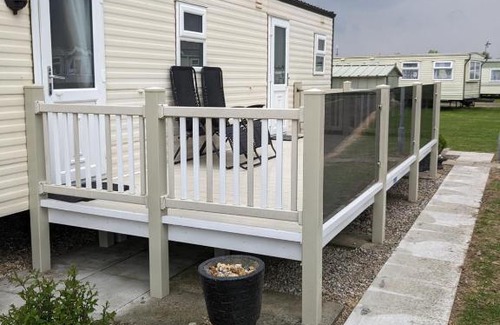 Ingoldmells Casa | E16 Millfields 6 berth caravan MAX 4 ADULTS Bob family's only and lead person must be over 30