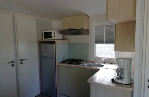 Port-la-Nouvelle Casa | Casa móvil E82 con aire acondicionado para 4 personas en el camping Novela