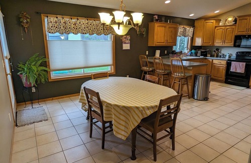 Oshkosh Casa | EAA AirVenture Whole Home Rental
