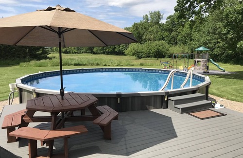 Eureka Casa | EAA Housing 10 miles West of Grounds