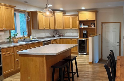 Fond du Lac Casa | EAA - Spacious 4-bedroom, 3-bath house in Fond du Lac