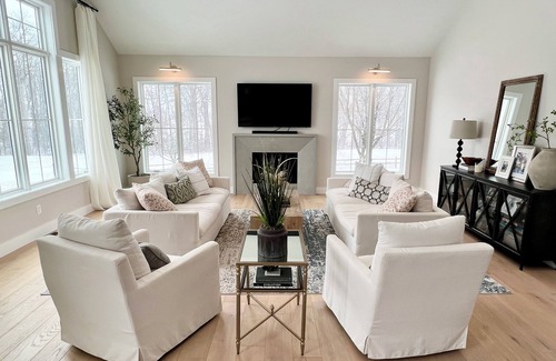 Fond du Lac Casa | EAA - Spacious 5-bedroom, 3.5 bath house