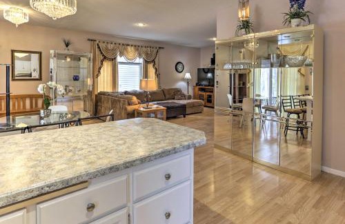 Eagan Casa | Eagan Home with Porch - 5 Mi to Mall of America!