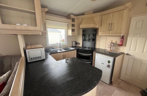 Great Yarmouth Complejo | Eagle 63, Scratby - California Cliffs, Parkdean, sleeps 6, pet friendly, bed linen and towels included - close to the beach