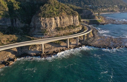 Clifton Casa | Eagle and Whale Spotting on a Cliff by the sea w Inflatable spa and Pet Friendly