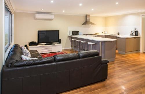 Eagle Bay Casa | Eagle Bay Beach House