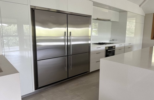Eagle Bay Casa | Eagle Bay holiday home very close to beach