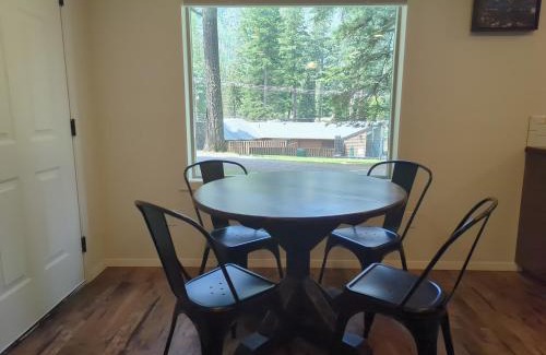 Joseph Complejo | Eagle Cap Chalets