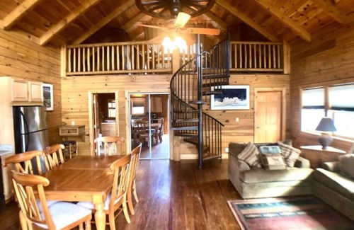 Silt Cabina | Eagle - Colorado River Cabin with Hot tub!