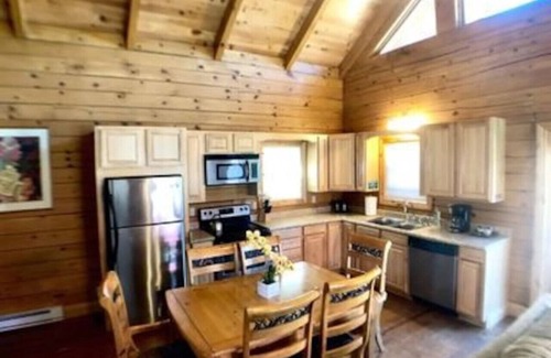 Silt Cabina | Eagle - Colorado River Cabin with Hot tub!