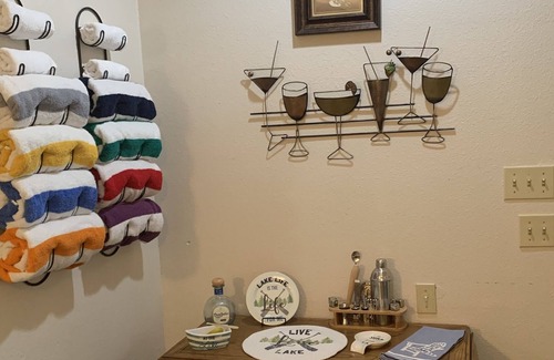 Azle Casa | Eagle Mountain Lake Getaway w/Hot Tub!
