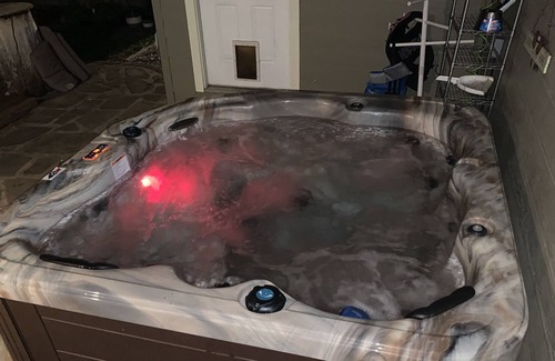 Azle Casa | Eagle Mountain Lake Getaway w/Hot Tub!