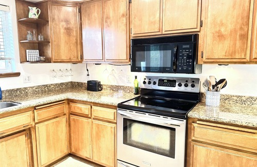 Eagle Point Casa | Eagle Point Getaway - Horse & Pet friendly