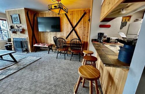 Beaver Casa | Eagle Point Ski Resort 9 Wooded Ridge Condos