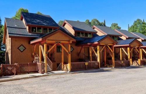 Beaver Casa | Eagle Point Ski Resort 9 Wooded Ridge Condos