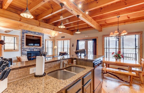 Hiawassee Cabina | Eagle Ridge Overlook-Hot Tub-Fireplace- Amazing View