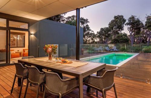 Eagle Bay Casa | Eagle Rise Plus Studio