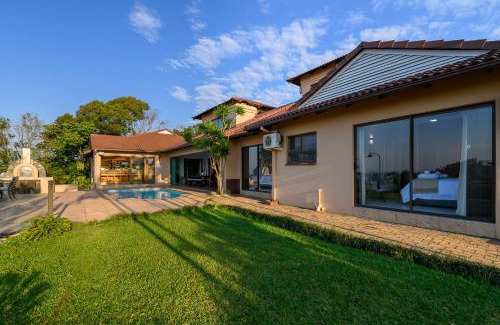 Umtentweni Apartamento | Eagle Road Holiday Home