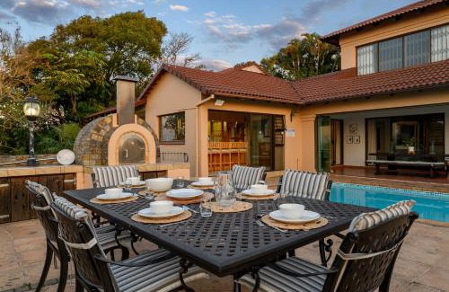 Umtentweni Apartamento | Eagle Road Holiday Home