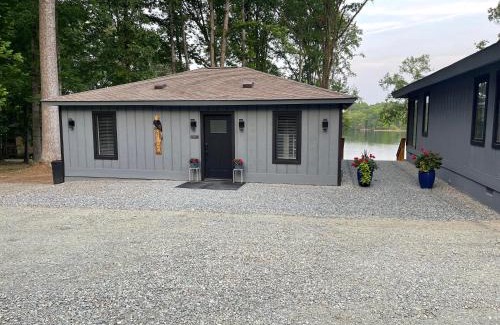 Bumpass Casa | Eagle's Nest Cottage - Lake Anna Waterfront