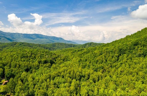 Cosby Casa | Eagle's Nest Hideaway