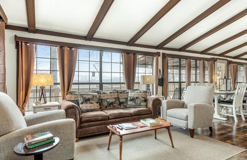Franklin Casa | Eagle's Nest