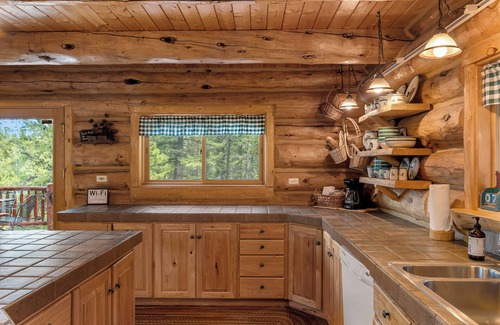 Dingle Cabina | Eagle`s Roost | 8 Bed, 5 Bath