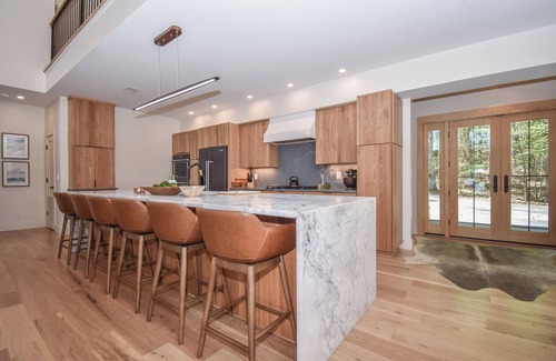 Pleasure Point Casa | Eagle's View by Big Fish Real Estate Group at Lake Martin