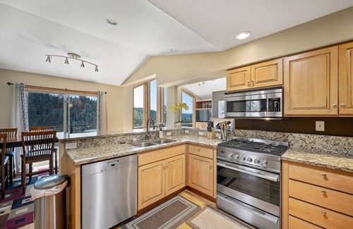 Coeur d'Alene Casa | Eagle View Perch | Amazing Lake Views