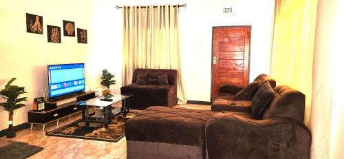 Livingstone Apartamento | EAGLE WEAVERS NEST