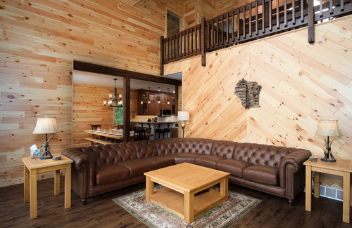 St Germain Casa | Eagles Bluff 6 Br Lakefront Cabin on 20 acres
