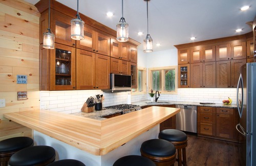 St Germain Casa | Eagles Bluff 6 Br Lakefront Cabin on 20 acres