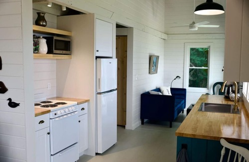 Eastport Cabaña | Eagles Bluff Cottage